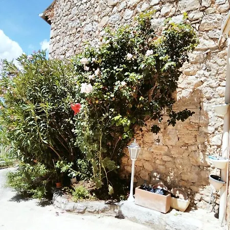 Genereuse Superbe Vue Degagee Villa